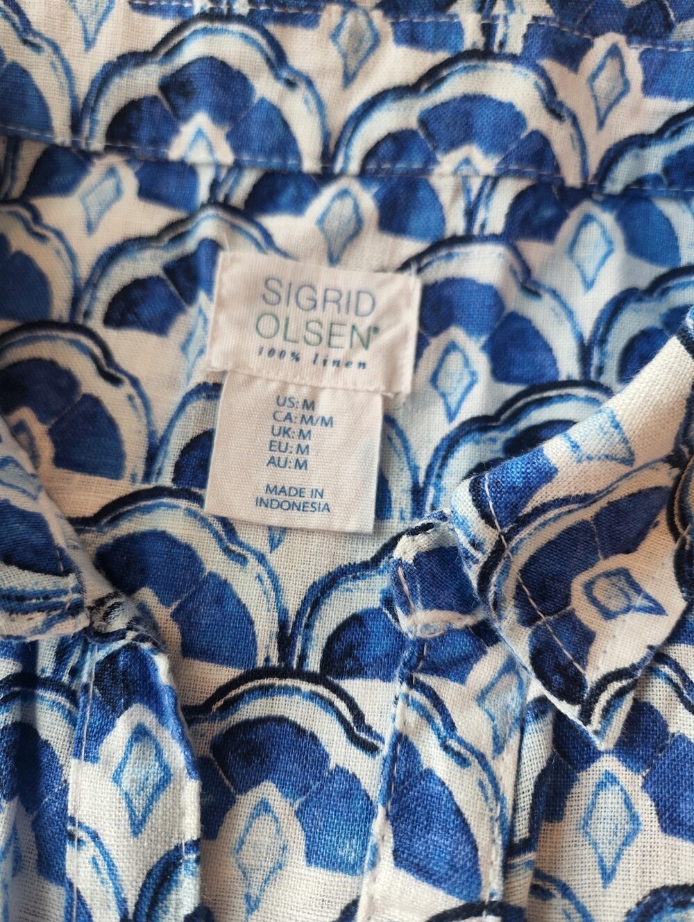 Sigrid Olsen Blue and White Printed Linen Top - Picture 7 of 9